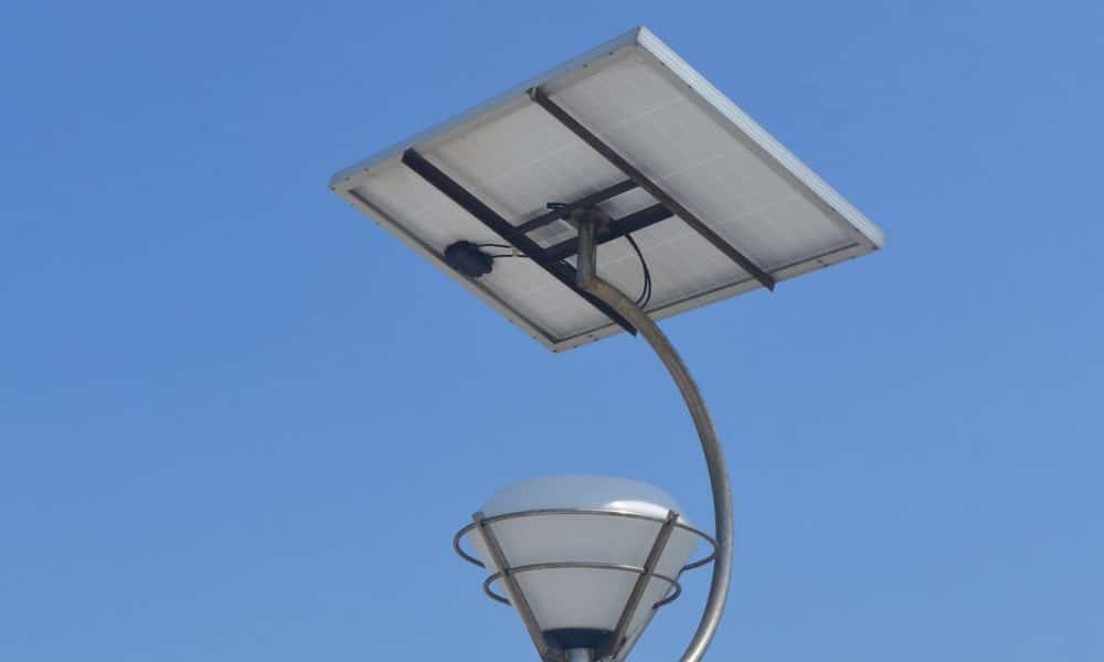 Les avantages de l’utilisation de l’énergie solaire pour l’éclairage public des villes
